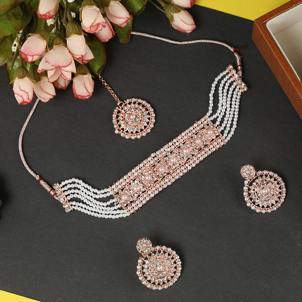 Rosegold Pearl & Kundan-Studded Jewellery Set With Mangtika