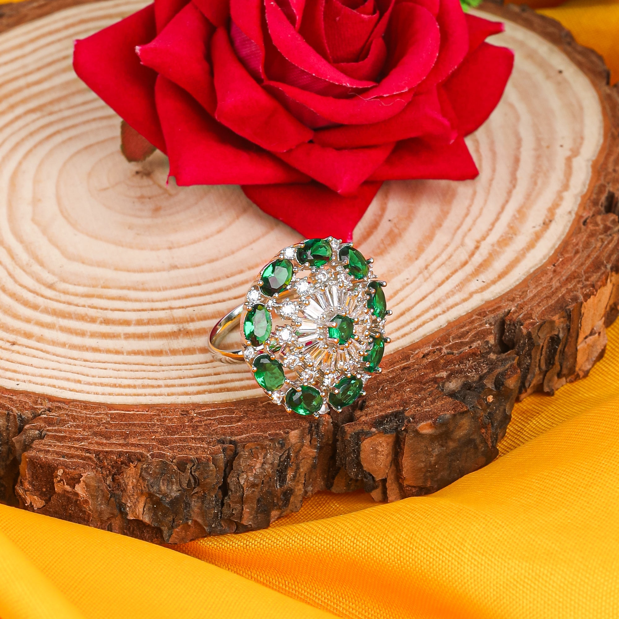 Classic Flower Ring & Silver Gleam Necklace Set