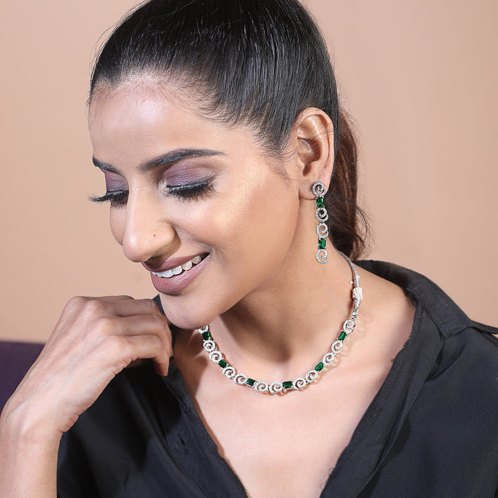 Classic Flower Ring & Silver Gleam Necklace Set