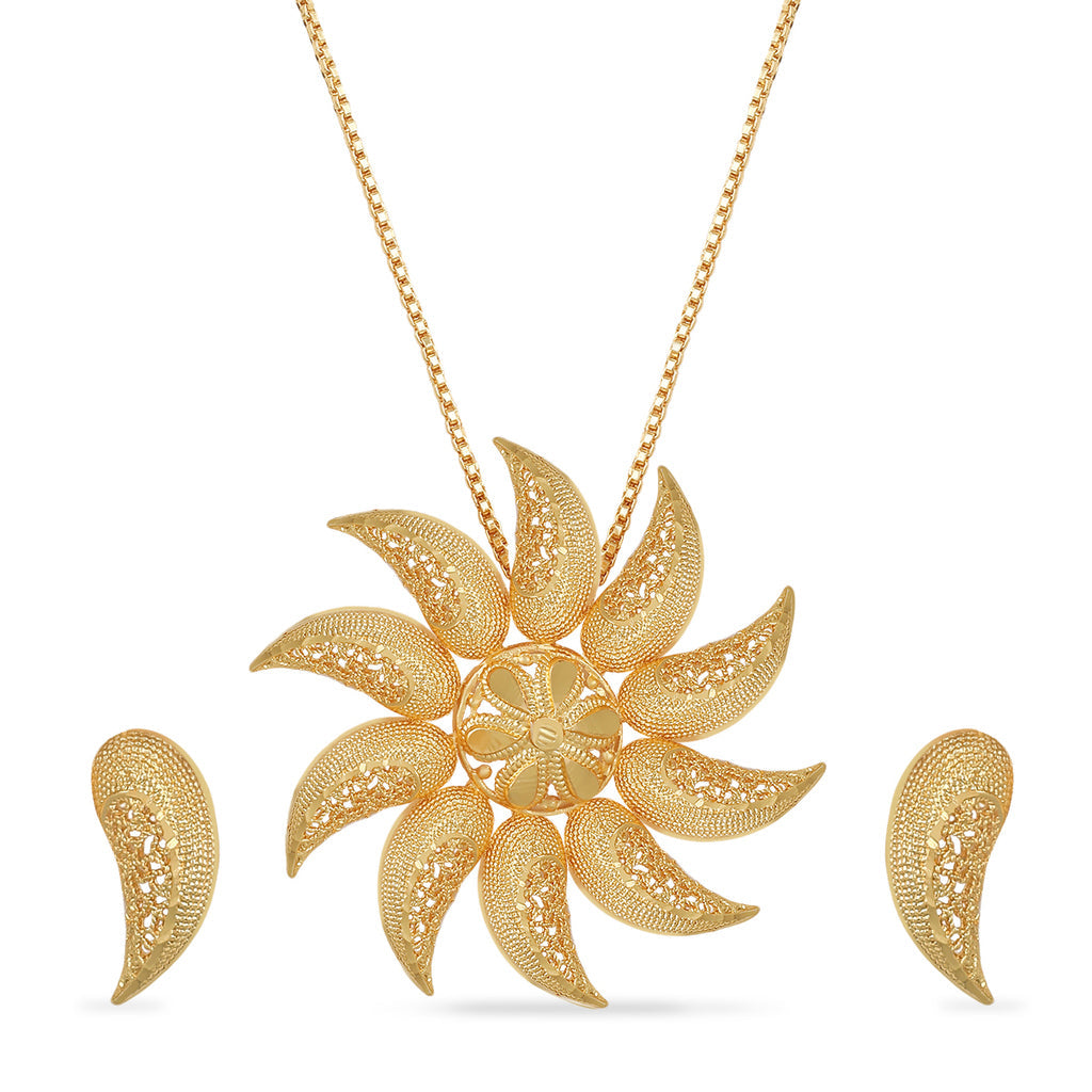 Gold Plated Sunflower Style Pendent Set