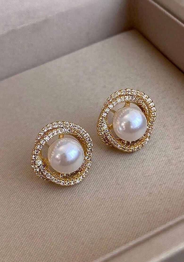 Royal Glow Pearl Stud Earrings – Gold-Toned Crystal Halo Earrings