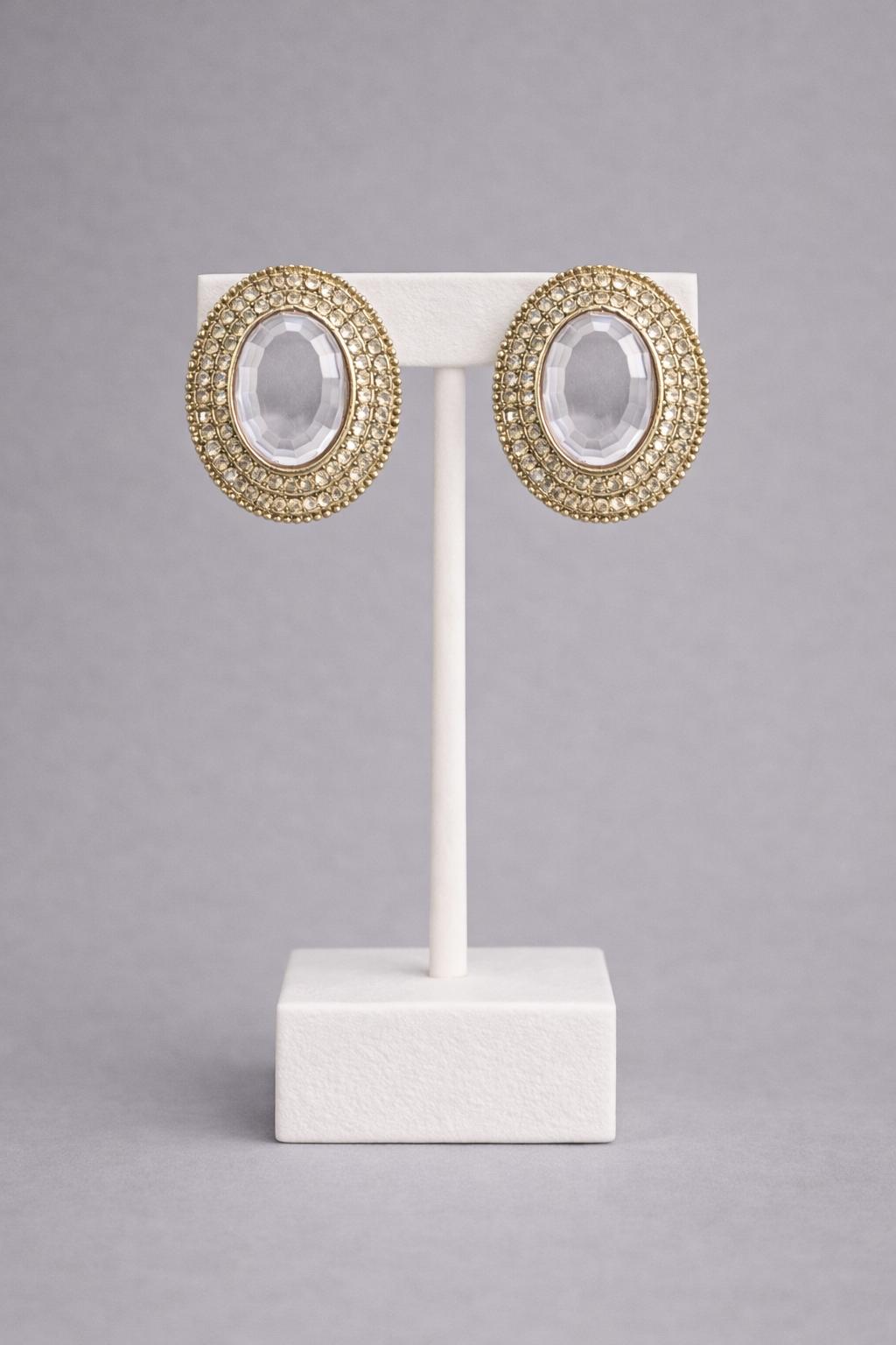 Oval Stone Stud Earrings
