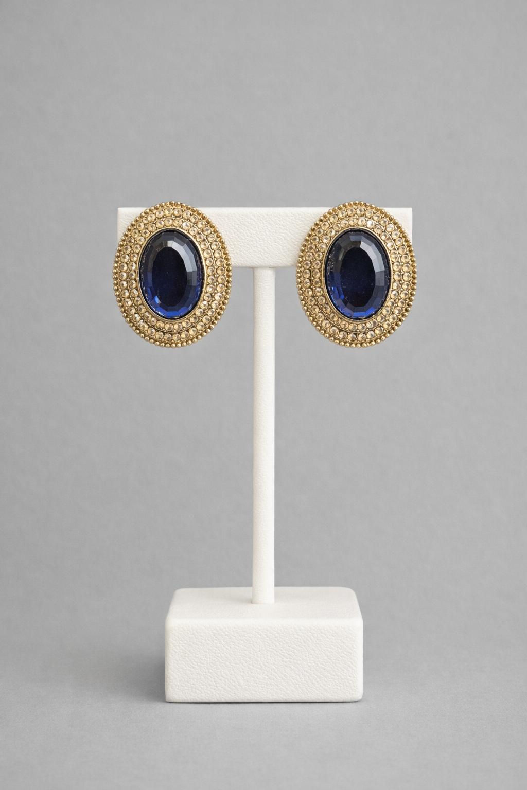 Oval Stone Stud Earrings