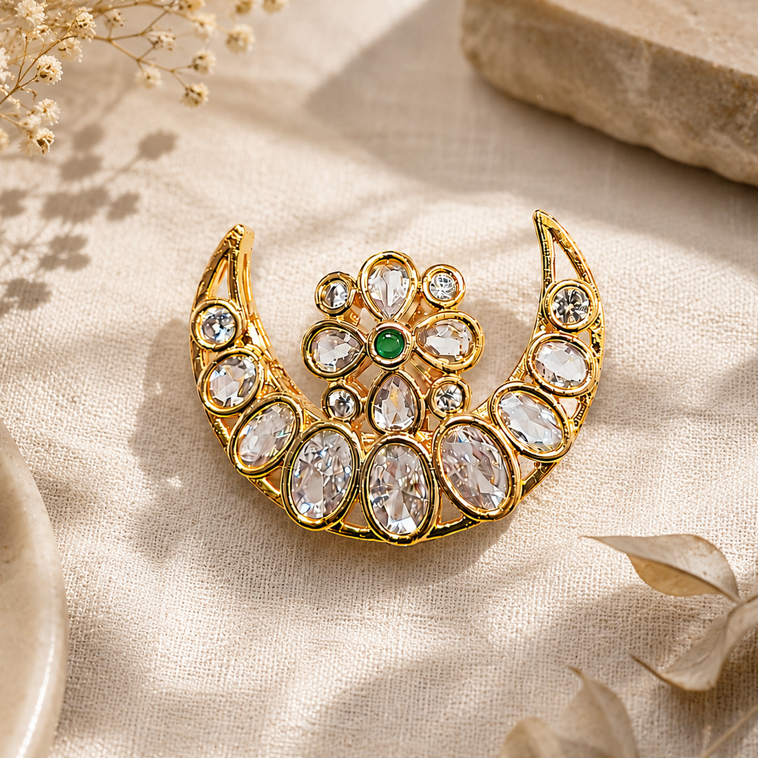 Gold Plated Kundan Brooch Pin